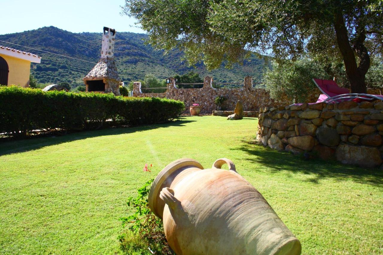Villa Bruna Solanas  Esterno foto